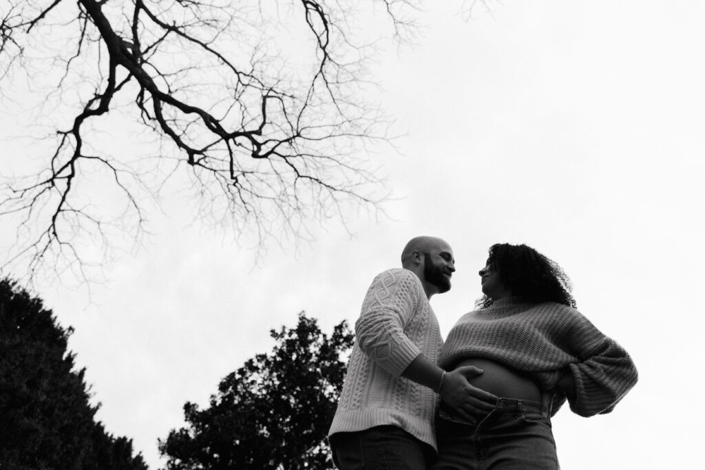 Free engagement photo location near Charlottesville, Virginia Barboursville Vineyard